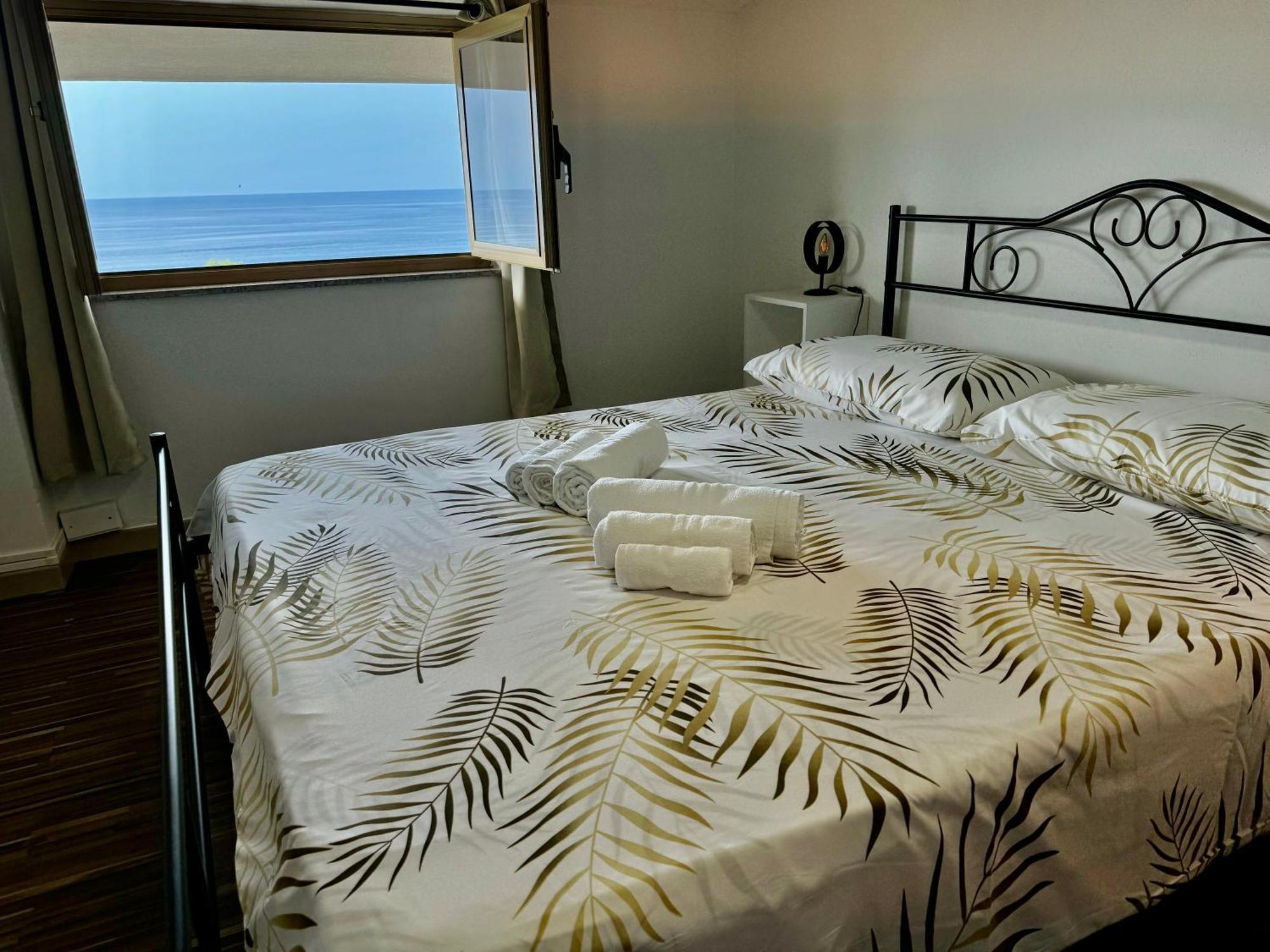 Residenza De Vita Тропеа Екстериор снимка